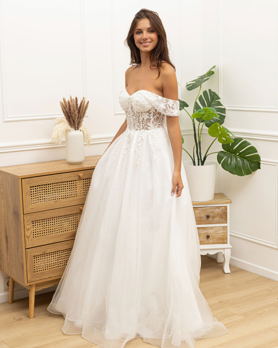 Robe de mariée bustier épaules tombantes en dentelle élégante et tulle