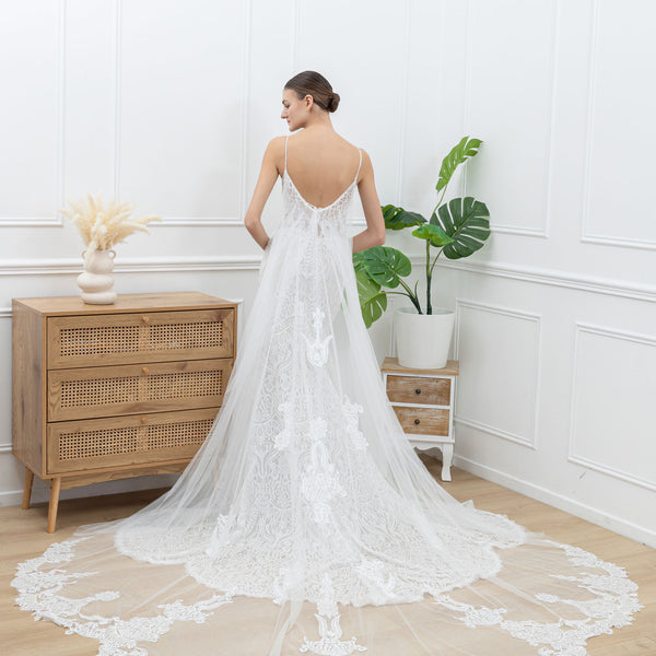 Robe 2 en 1 de mariée sirène en dentelle moderne ceinturée à la taille avec double traîne en tulle