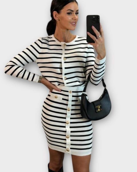 Ensemble gilet et jupe mi-longue
