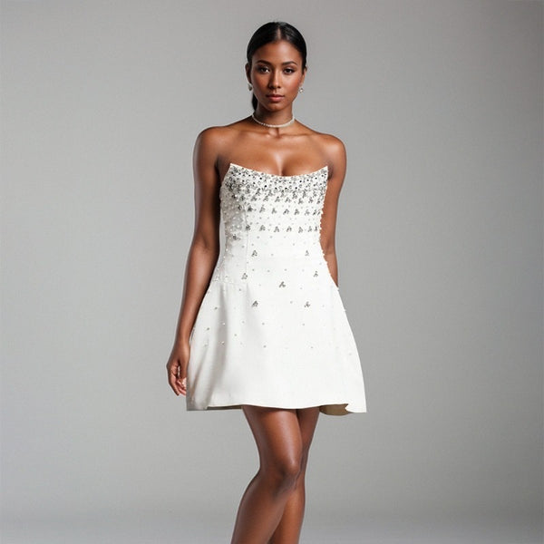 Robe courte trapèze bustier à strass (blanc et noir)