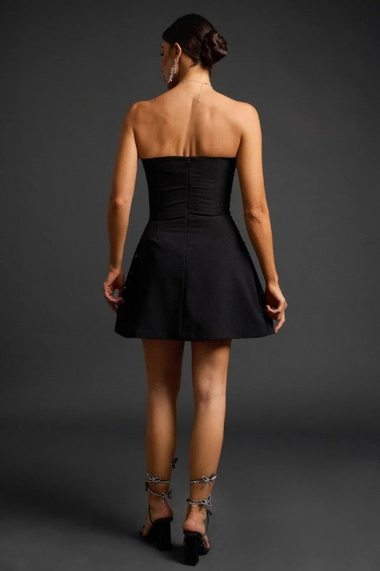 Robe courte trapèze bustier à strass (blanc et noir)